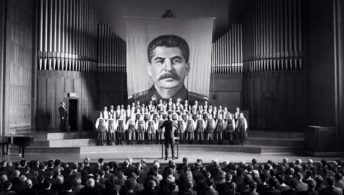 ПЕСМА НА КОЈУ ПЛАЧУ И СРБИ И РУСИ: Када чујете о чему заправо говори “КАЋУША” још ћете је више волети (ВИДЕО)