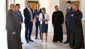 ПОКРАЈИНСКА ВЛАДА ПОМАЖЕ ОБНОВУ ХРАМА СВЕТОГ САВЕ У ТИВТУ: Маја Гојковић у радној посети црногорској општини