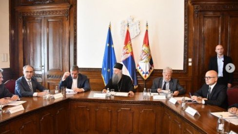 ХВАЛА ПАТРИЈАРХУ ШТО НАС ЈЕ ОКУПИО: Вучић присуствовао првој седници одбора поводом прославе Два века Матице срспке (ФОТО)