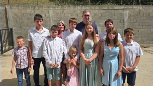 МАЈКА ДЕВЕТОРО ДЕЦЕ ПОСЛЕ ПОСЕТЕ ВУЧИЋА: Пресудно нам значи његова подршка и нове мере