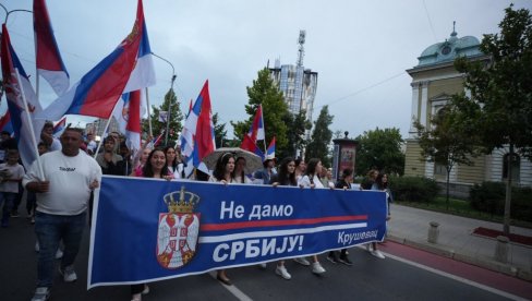 ДОСТА ЈЕ НАСИЉА, БЛОКАДА И БЕЗУМЉА! Грађани траже: Вратите ми моју Србију (ВИДЕО)