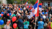 PALA ODLUKA: Organizatori porodičnog skupa protiv blokada pomeraju skup zbog blokaderskog prajda - Da bi se uzbegli sukobi