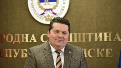 BURA U SKUPŠTINI SRPSKE Stevandić: Vukanović branio pedofila, a onda uklonio slike!