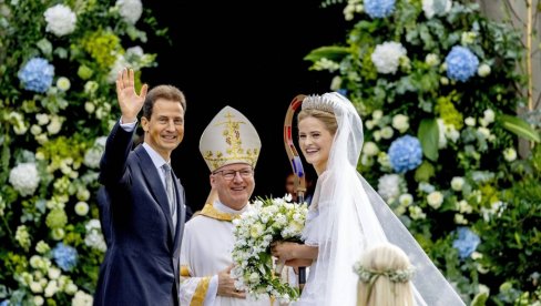 UDALA SE NAJBOGATIJA PRINCEZA EVROPE: Izabranik - investicioni bankar! Nosila tijaru sa simbolima iz habzburškog perioda