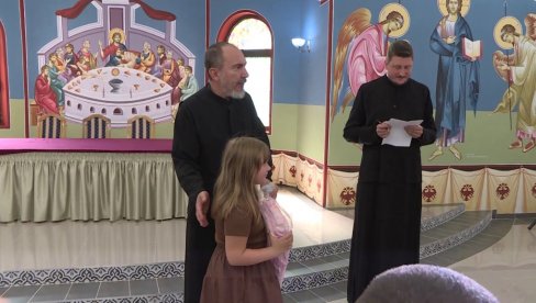 DONIRALI PEDESET RANČEVA I ŠKOLSKI PRIBOR ZA ŠKOLARCE: Pomoć socijalno ugroženim porodicama (FOTO)