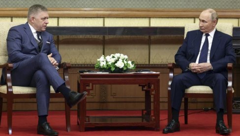 СУСРЕТ КОЈИ ОДЈЕКУЈЕ ИЗ ТЈЕНЂИНА: Ево шта је Путин поручио Словачкој