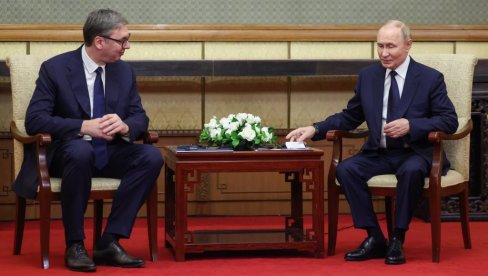 ВУЧИЋ ПОСЛАО ПОРУКУ НА РУСКОМ: Хвала на топлом гостопримству и добродошлици у Москви 9. маја!