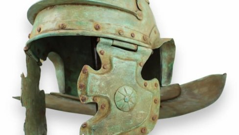 SIRMIJUMSKI RIMSKI ŠLEM JE BUGARSKI FALSFIKAT: Srpski internet mediji naseli na internet prevaru sa američke aukcijske platforme