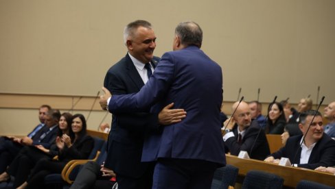 РЕПУБЛИКА СРПСКА ДОБИЛА НОВОГ ПРЕМИЈЕРА: Изабрана нова влада