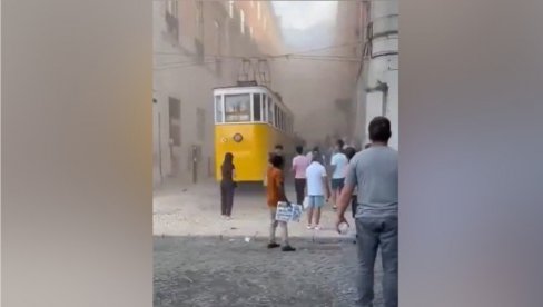 ВЕЛИКИ БРОЈ МРТВИХ И ПОВРЕЂЕНИХ У ЛИСАБОНУ: Популарна жичара исклизнула из шина и срушила се (ВИДЕО)