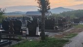ЛОМИЛИ КРСТОВЕ, СКРНАВИЛИ СПОМЕНИКЕ: Вандали на гробљу у Стражи код Лознице