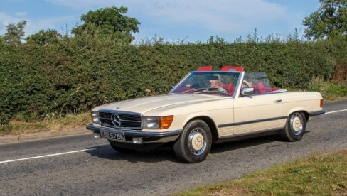 Дека (81) продао стару мерџу за 21.000 € у иностранство, а онда креће ШОУ... Невероватно ШТА је урадио!