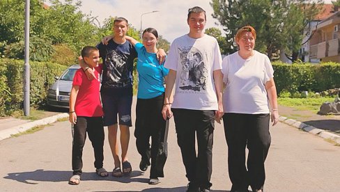 SREDNJOŠKOLCI ZNANJEM I RADOM OSVAJAJU SVET: Novi dokumentarni serijal NOVOSTI, od 10. septembra na našoj video-platformi i Jutjub kanalu