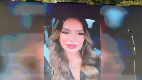 SEVERINA NA BLOKADERSKOM PRAJDU: Ustaška pevačica pumpa sa blokaderima (VIDEO)