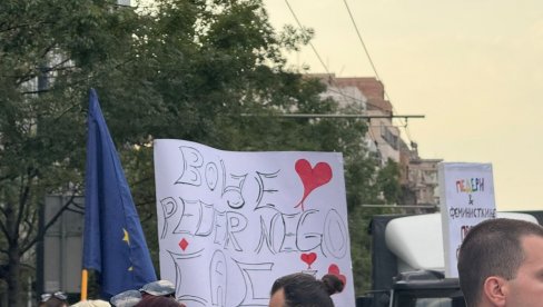 ПОРУКА СА ПРВОГ БЛОКАДЕРСКОГ ПРАЈДА: Боље п*дер него ћаци