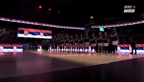 СКАНДАЛ: Угашена српска химна Боже правде пред Србија - Финска, ево шта су урадили Срби у хали! (ВИДЕО)