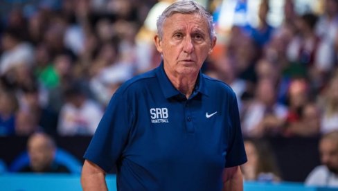 НЕ МОГУ ДА ГЛЕДАМ ПЕШИЋА НА КЛУПИ... Амерички новинар жестоко ударио на селектора Србије