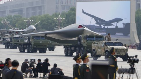 ANALIZA NOVOSTI: Protivnike  raspametili super moćnim arsenalom, prvi put prikazali novi laki tenk i supersonične rakete  (FOTO)