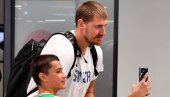 OTKRIVENO! Evo zbog čega se Nikola Jokić nikada ne slika sa navijačima van Amerike