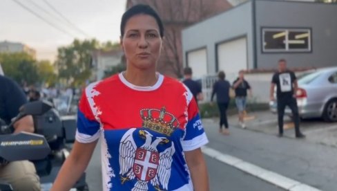 KVADOM DOŠLA NA SKUP U BORČU: Ovde sam sa suprugom, borimo se protiv blokada (VIDEO)