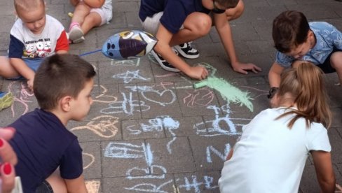 DIRLJIVI PRIZORI U LOZNICI I ŠAPCU: Deca ulepšala skup građana protiv blokada (VIDEO)