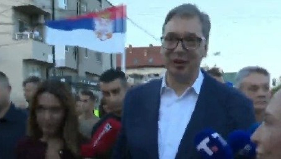 BORČA neće blokade, a građanima se na skupu tim povodom priključio i predsednik Srbije Aleksandar Vučić.