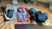 POLICIJA PRETRESLA STANOVE I AUTOMOBILE U BEOGRADU: Uhapšena dva dilera (FOTO)