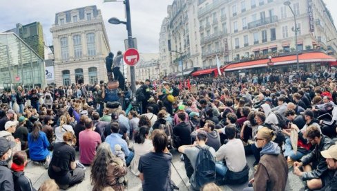НА УЛИЦАМА ФРАНЦУСКЕ 900.000 ЉУДИ: За данас најављено 250 скупова - држава најавила нулту толеранцију за насиље