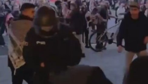 BRUTALNOST NA DELU: Ovako to radi EU policija - pogledajte obračun sa demonstrantima u Francuskoj i Nemačkoj (VIDEO)
