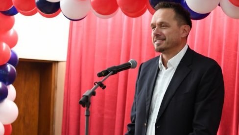 KAD OSETIM OVU ENERGIJU NEMOGUĆE JE NE POBEDITI Rebrača stigao u Kosovsku Mitrovicu da podrži Srpsku listu na predstojećim izborima na KiM