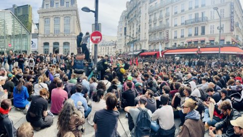 IMA LI VOLJNIH ZA DEMOKRATIJU? Kako su Evropa i svet zapali u institucionalnu krizu