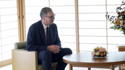 VUČIĆ SE SASTAO SA PREDSEDNIKOM VLADE JAPANA: Važni sastanci srpskog predsednika u Tokiju