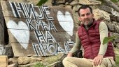 МИЛАН ПОПОВИЋ ЗА ТВ НОВОСТИ: Дедовина је кућа није на продају, а парче земље је дар за будућност (ФОТО)