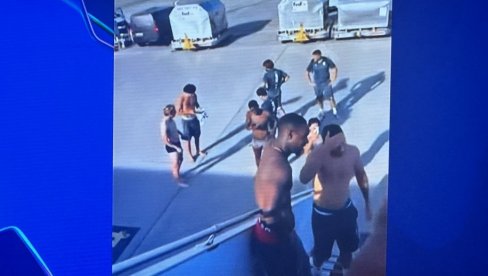 ГОЛИШАВИ НА ПИСТИ: Покварена климатизација у авиону зауставила фудбалере Монака на путу ка Белгији