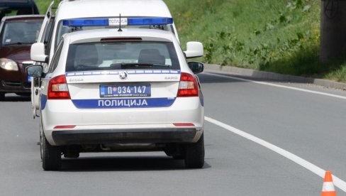 ПОВРЕЂЕНА ДЕВОЈКА: Саобраћајна несрећа на пешачком прелазу у Краљеву