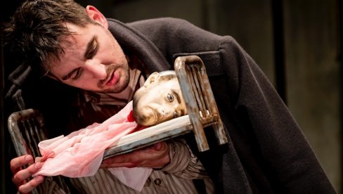 NAGRADA NOVOSADSKOM GLUMCU NA FESTIVALU U ZAGREBU: Milkoviću priznanje za ulogu u predstavi „Zločin i kazna“