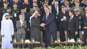 ШЕИК БИН ЗАЈЕД НА ВОЈНОЈ ПАРАДИ СРБИЈЕ: Моћан гост у нашој земљи (ВИДЕО)