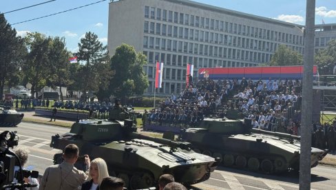 URLAJU ZA DOM SPREMNI, SKLAPAJU SAVEZE S ALBANCIMA ALI IM SMETA SRPSKA VOJSKA: NJihovi savezi s Prištinom nisu pretnja,a srpska parada jeste