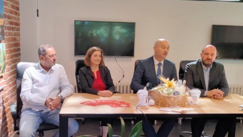 НЕГУЈУ ТРАДИЦИЈУ И ЧУВАЈУ БАШТИНУ : Најављена винска тура Фрушкогорјем у суботу у Сремским Карловцима