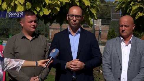 SIMIĆ: Naša obaveza da unapredimo položaj našeg naroda i u Istoku, i u Klini, i u Peći (VIDEO)