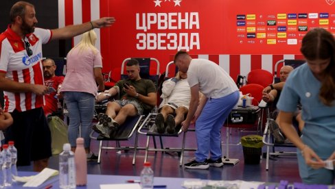 HUMANOST NA DELU: Crvena zvezda i njeni navijači prikupili velike količine krvi u akciji dobrovoljnog davanja