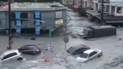 SUPERTAJFUN RAGASA SEJE SMRT I NOSI SVE PRED SOBOM: Puno mrtvih i nestalih, talasi provalili u hotele, izdato upozorenj 10 (VIDEO)