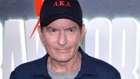 ПРЕЖИВЕО ПАКАО ДРОГЕ, УЦЕЊИВАЛИ СУ ГА МУШКАЦИ СА КОЈИМА ЈЕ ЗАВРШАВАО У КРЕВЕТУ: Исповест Чарлија Шина леди крв у жилама