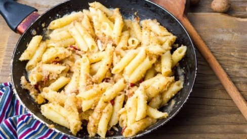 RECEPT KOJI SU OBOŽAVALE NAŠE BAKE: Testenina sa orasima - nostalgični obrok iz prošlih vremena