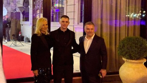 GALA SLAVLJE ZA PUNOLETSTVO: Bane Obradović upriličio glamurozno veselje svom sinu Vuku za 18. rođendan (FOTO)