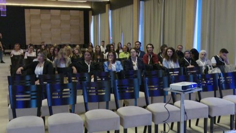 НАУЧНИЦИ ИЗ ЦЕЛОГ СВЕТА У КРАГУЈЕВЦУ :  Почела Међународна конференција о хемоинформатици и биоинформатици