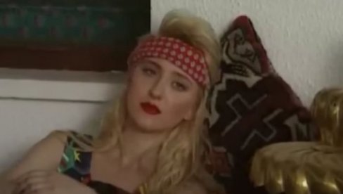 POGINULA POZNATA TURSKA PEVAČICA(51): Pala sa balkona svog doma - porodica negirala tvrdnje o samoubistvu