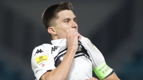 PREDSTAVLJAJU ME KAO BAHATOG I NEVASPITANOG: Dragojević žestoko odgovorio nakon tuče na meču Čukarički - Partizan