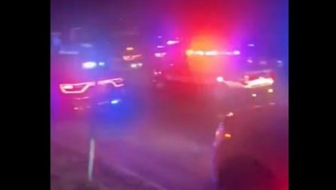 HAOS U AMERICI: Pucali sa broda na bar - Poginule tri osobe, osam ranjeno (VIDEO)