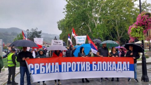 NAROD PODRŽAVA SRBIJU, SRBIJA PODRŽAVA NAROD: Nećemo nasilje i blokade